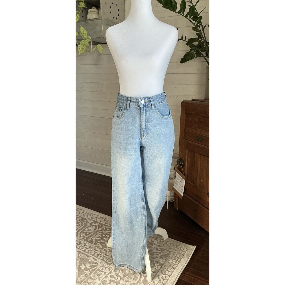 SHEIN High Rise Baggy Jeans Light Wash Size Petite 25x28 Fits XS/SM